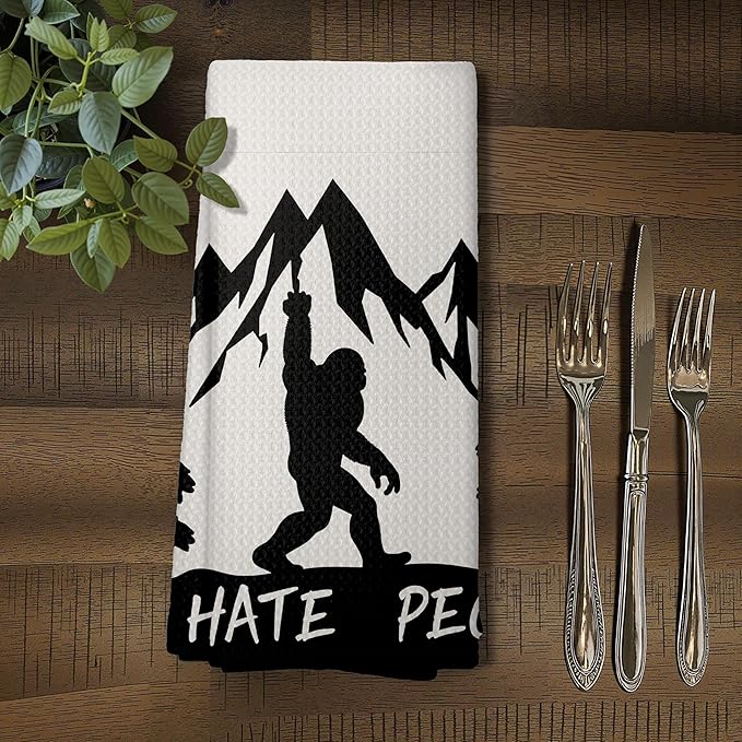 Funny Christmas Sasquatch Kitchen Towels, Black and White Farmhouse Christmas Forest Dish Tea Towels for Kitchen Decor, Xmas Winter Holiday Hand Towel for Bathroom Decor, 16x24 Inch,C089-MJ-ZH