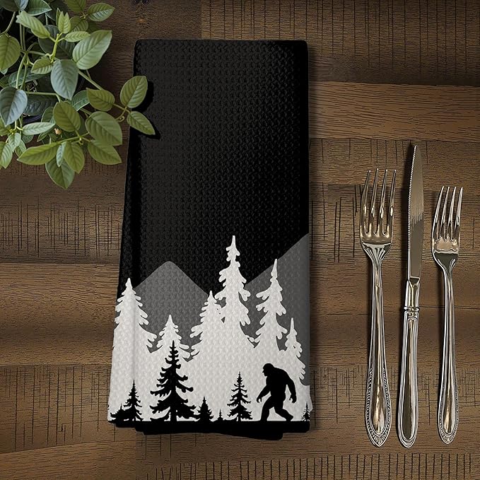 Funny Christmas Sasquatch Kitchen Towels, Black and White Farmhouse Christmas Forest Dish Tea Towels for Kitchen Decor, Xmas Winter Holiday Hand Towel for Bathroom Decor, 16x24 Inch,C086-MJ-ZH