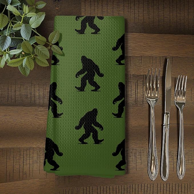 Abstract Retro Sasquatch Kitchen Towels, Sasquatch Gifts Dish Tea Towels for Kitchen Decor, Gifts for Hiking Camping Lovers Hand Towel for Bathroom Decor, 16x24 Inch,C084-MJ-ZH