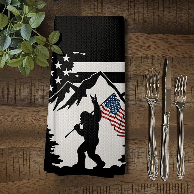Funny Christmas Sasquatch Kitchen Towels, Black and White Farmhouse Christmas Forest Dish Tea Towels for Kitchen Decor, Xmas Winter Holiday Hand Towel for Bathroom Decor, 16x24 Inch,C088-MJ-ZH